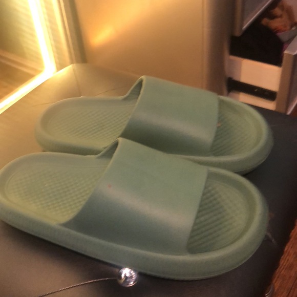 Slides - Picture 2 of 3